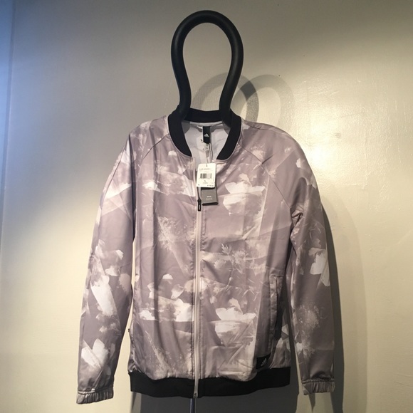 NWT Adidas Lightweight Windbreaker Track Jacket - Picture 4 of 6